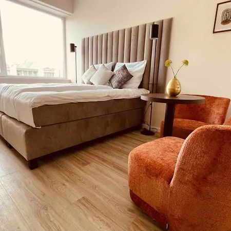 Xxl Group Stay, 24 Beds, Parking & Kitchen Access Appartement