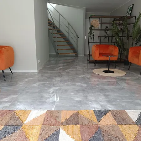Xxl Group Stay, 24 Beds, Parking & Kitchen Access Raamsdonksveer
